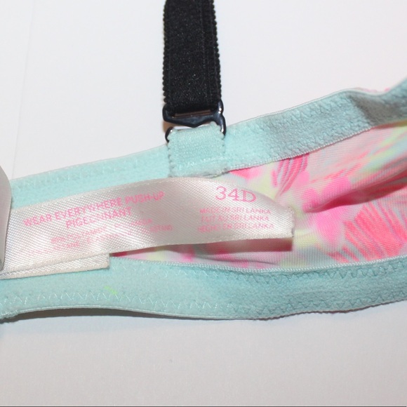 Victoria’s Secret PINK push up 34D bra - Picture 13 of 16